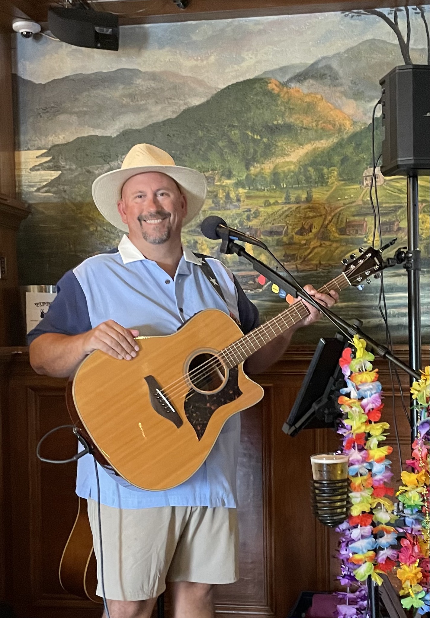 Common Beer Company - Open Mic Night Featured Artist