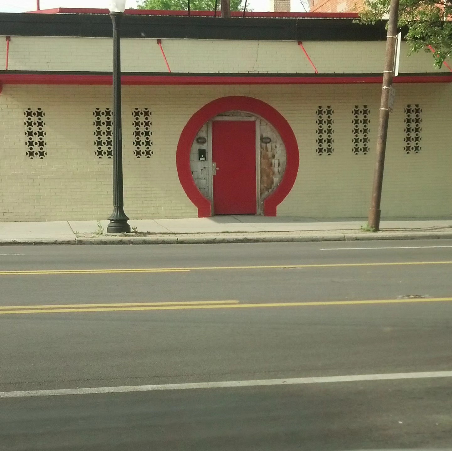 E.Livingston Ave